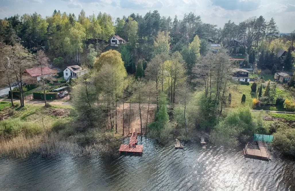 Najlepsze pola namiotowe nad jeziorem Kujawsko-Pomorskie na wakacje
