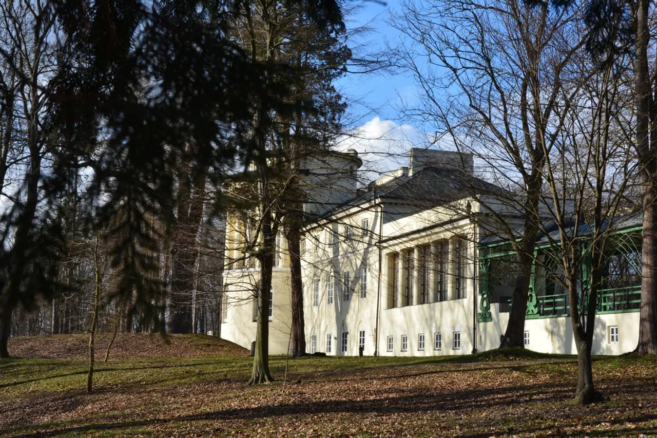 Pałac w Zarzeczu: historia, zwiedzanie i tajemnice zabytkowego miejsca