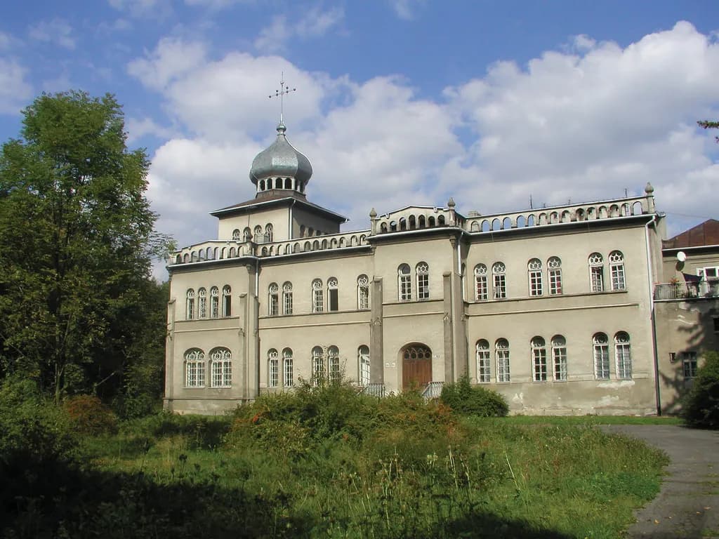 Pałac w Osieku: Historia, architektura i tajemnice tego zabytku