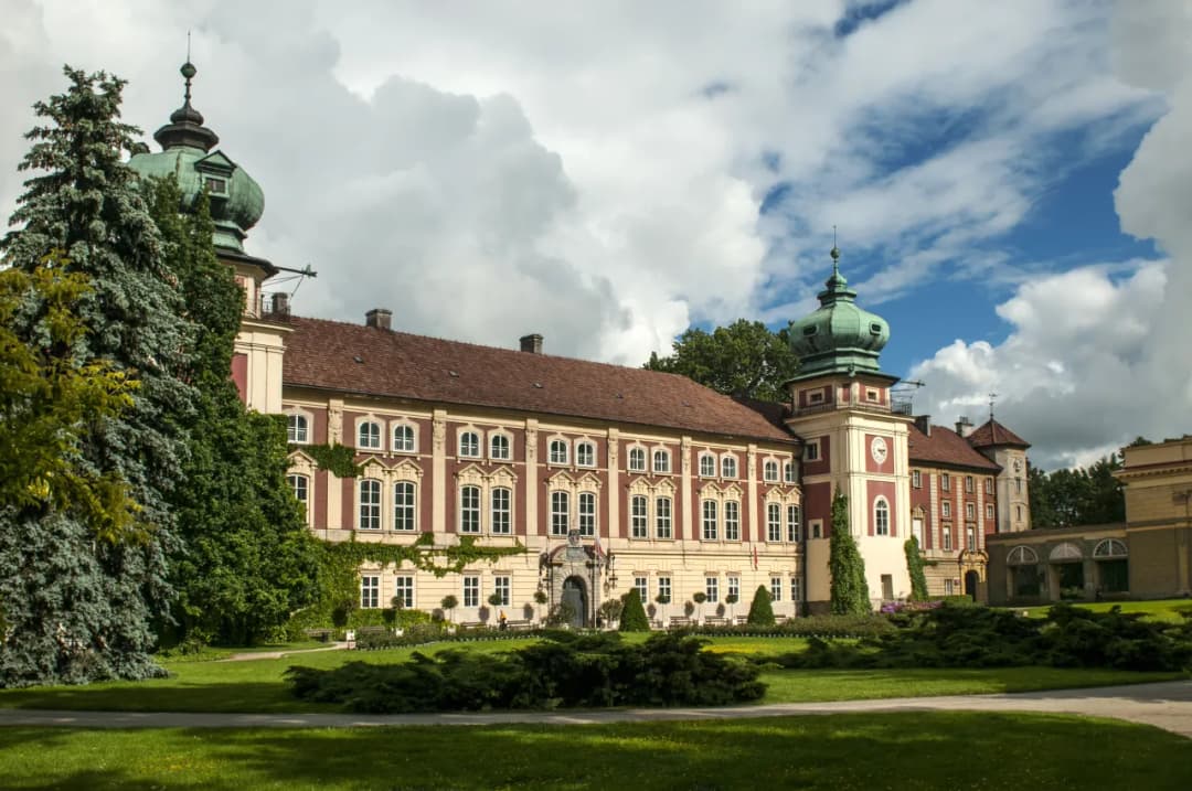 Zamek w Łańcucie zdjęcia: Odkryj piękno i tajemnice architektury
